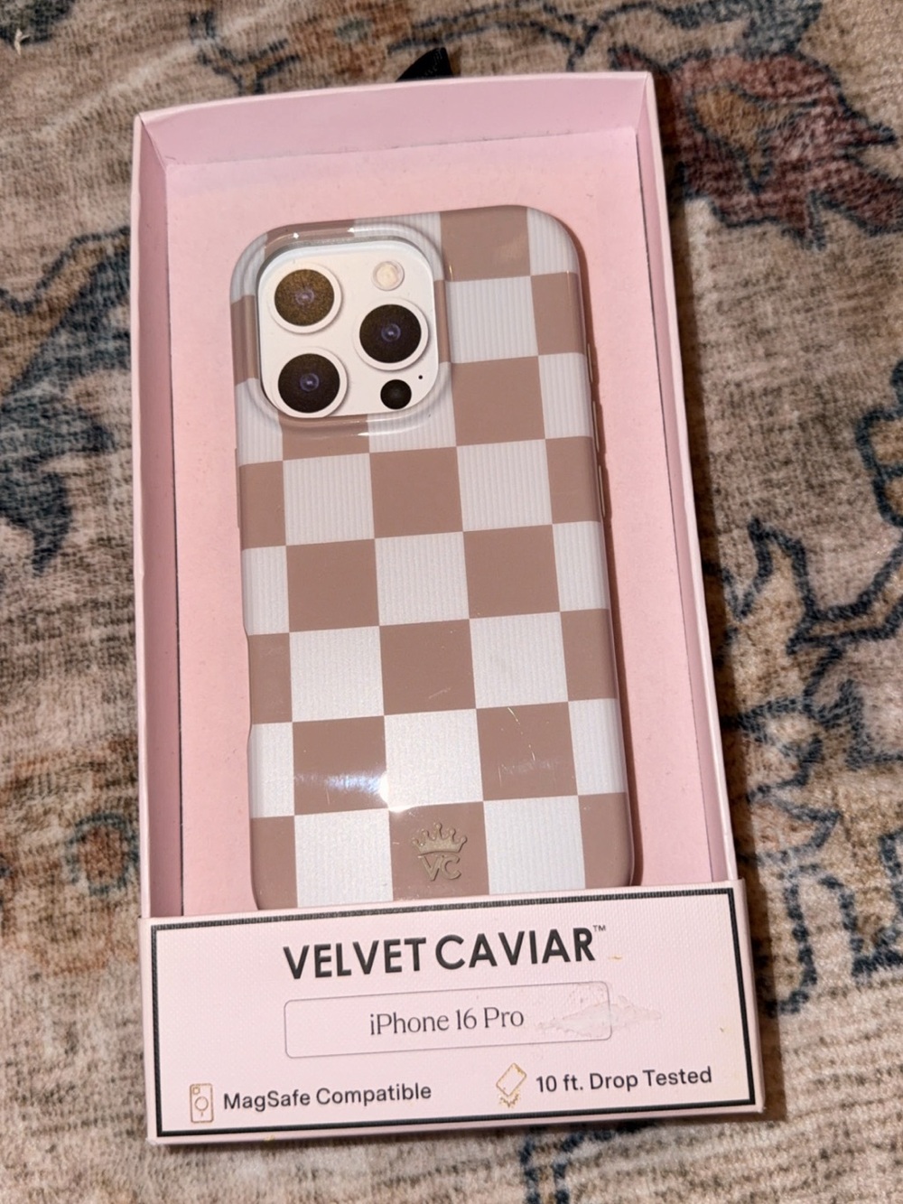 Velvet Caviar Beige & White Checkered iPhone 16 Pro Case